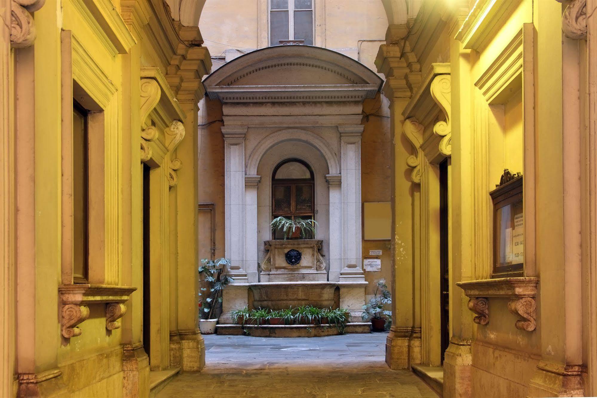 Roman Central House Exteriör bild